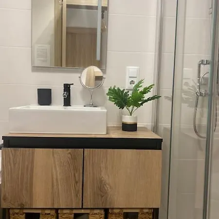 La Okiya De Tati * Zamora