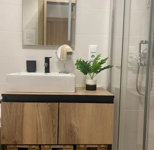 La Okiya De Tati * Zamora